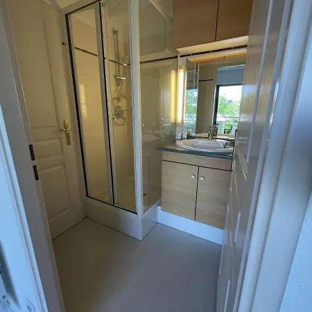 Confortable Avec Balcon, Parking, Piscine Proche Port La Rochelle - Fr-1-246-664 Apartment *